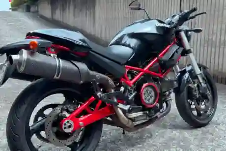 モトコルセ スイングアーム