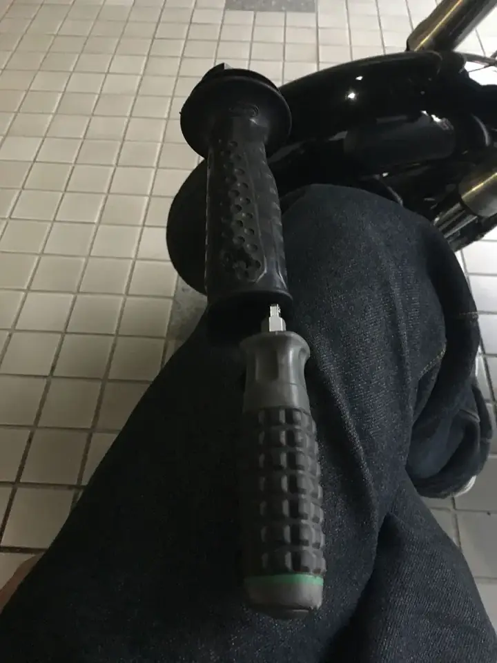 グリップをテイクオフ