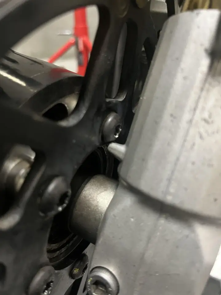 純正ボルトのクリアランス